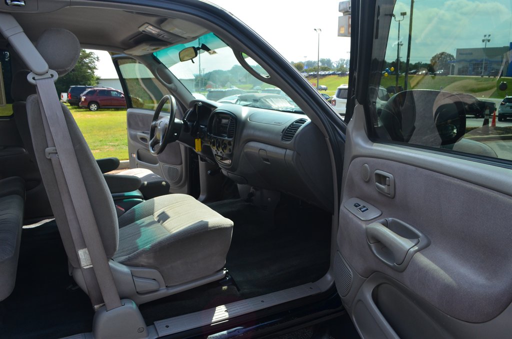 2001 Toyota Tundra - $6,999