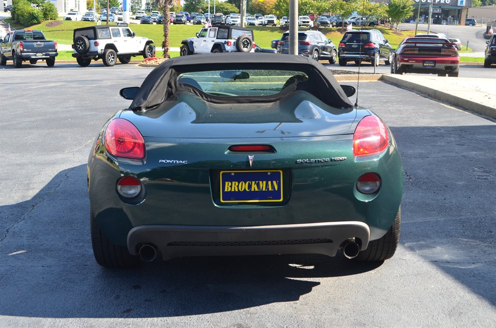 2007 Pontiac Solstice - $9,777