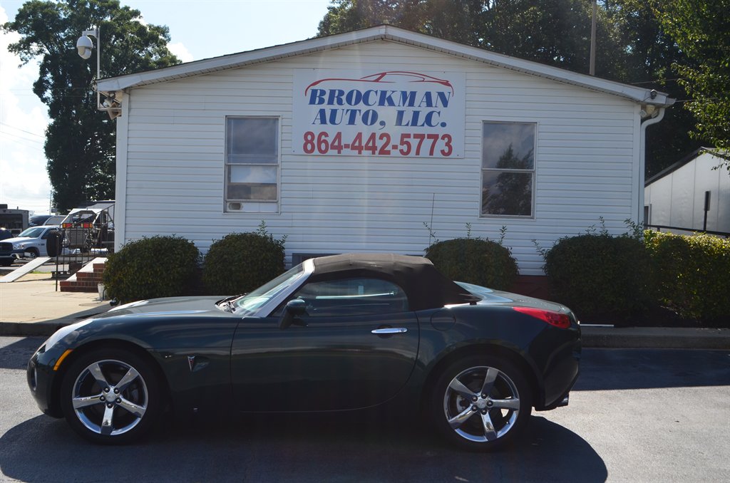 2007 Pontiac Solstice - $9,777