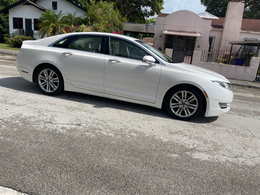 2014 Lincoln MKZ