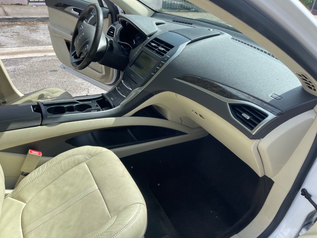 2014 Lincoln MKZ