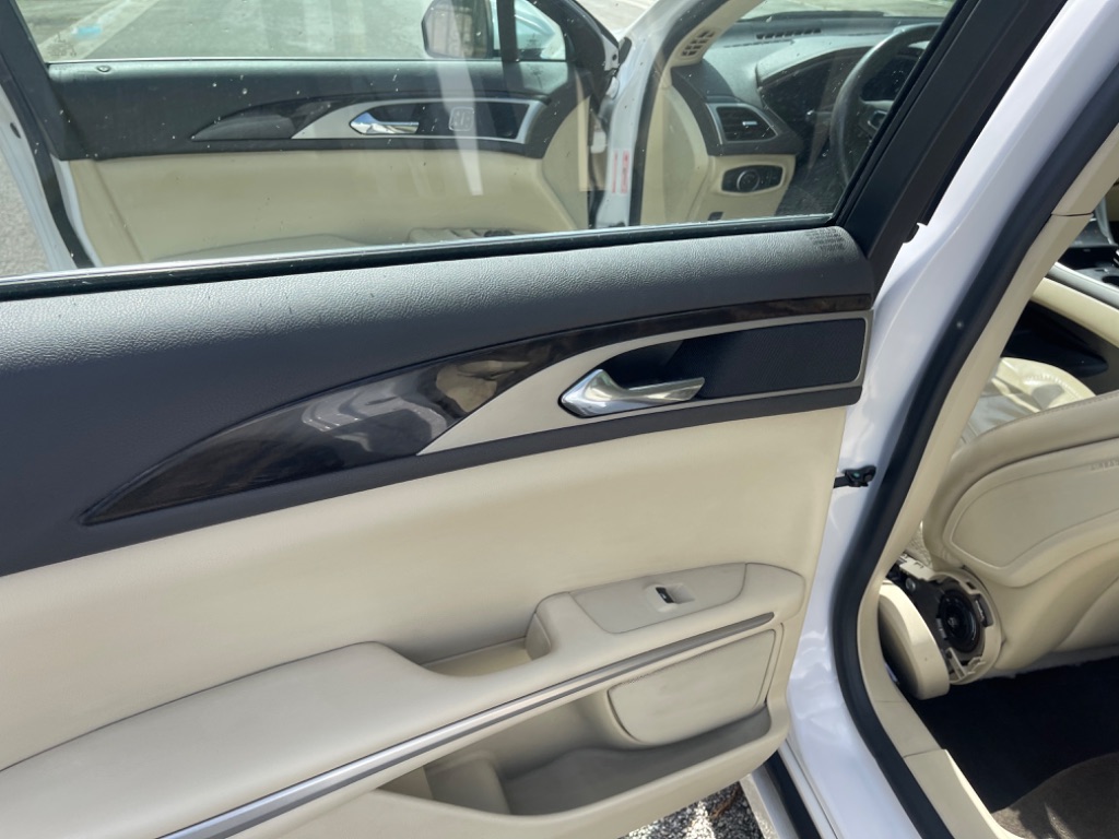 2014 Lincoln MKZ