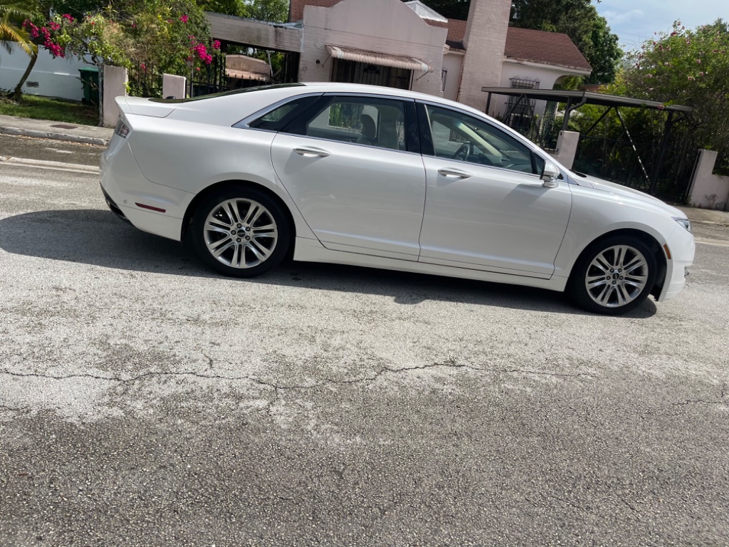 2014 Lincoln MKZ