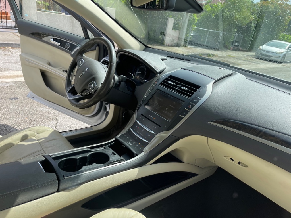 2014 Lincoln MKZ