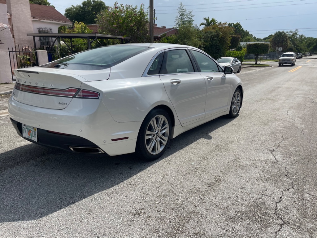 2014 Lincoln MKZ