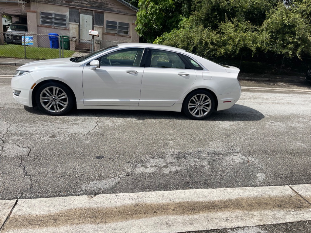 2014 Lincoln MKZ
