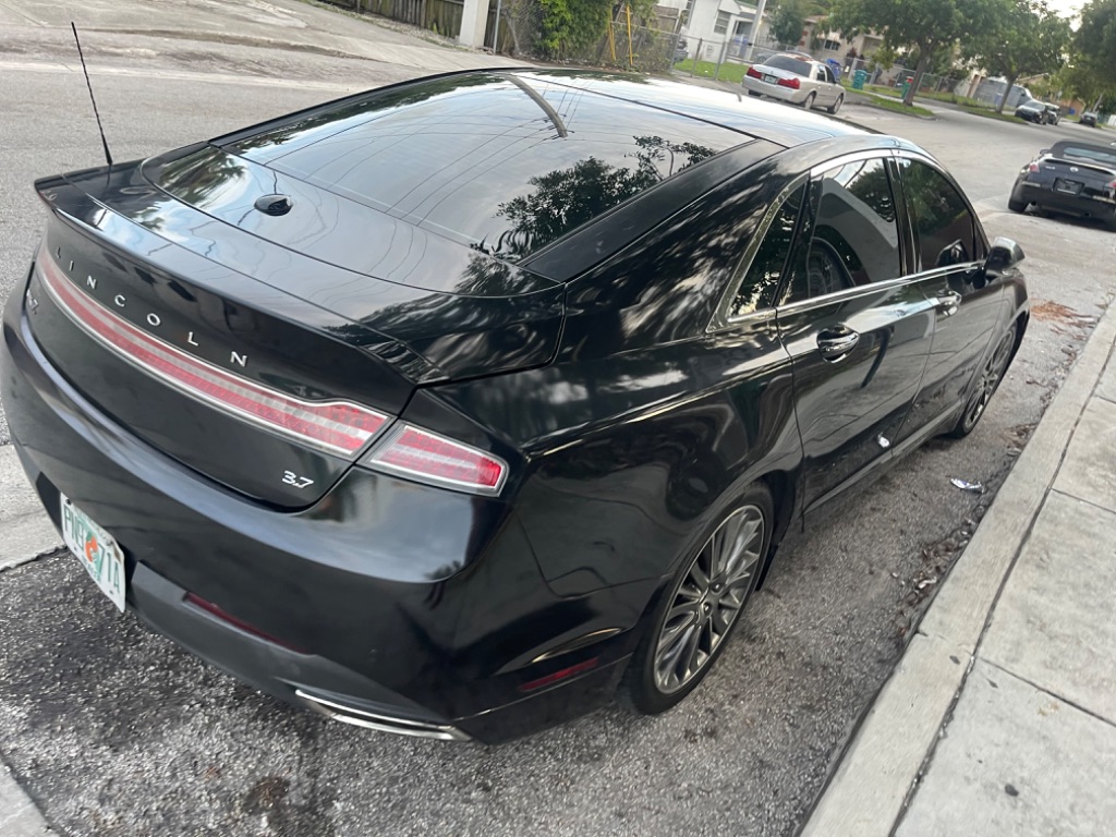 2014 Lincoln MKZ