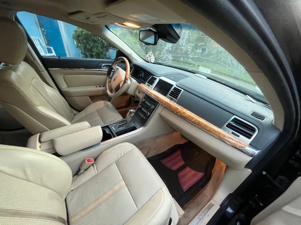 2009 Lincoln MKS