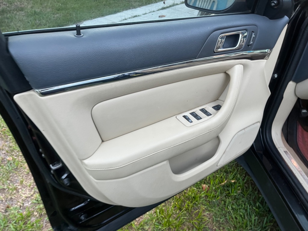 2009 Lincoln MKS