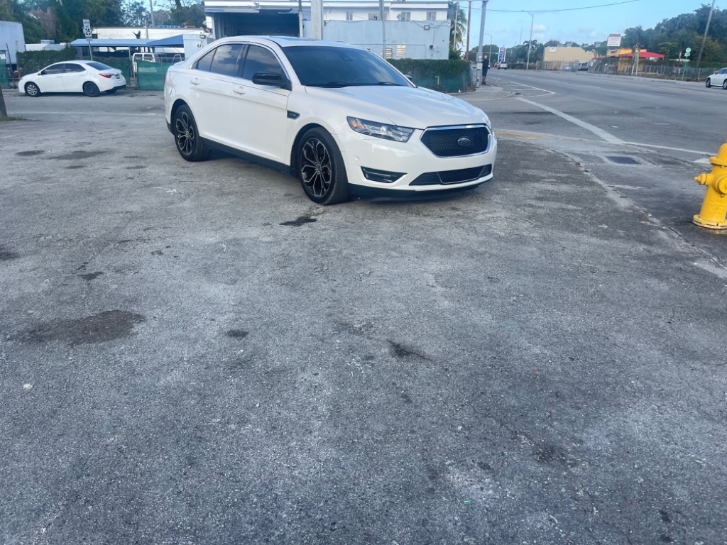 2014 Ford Taurus