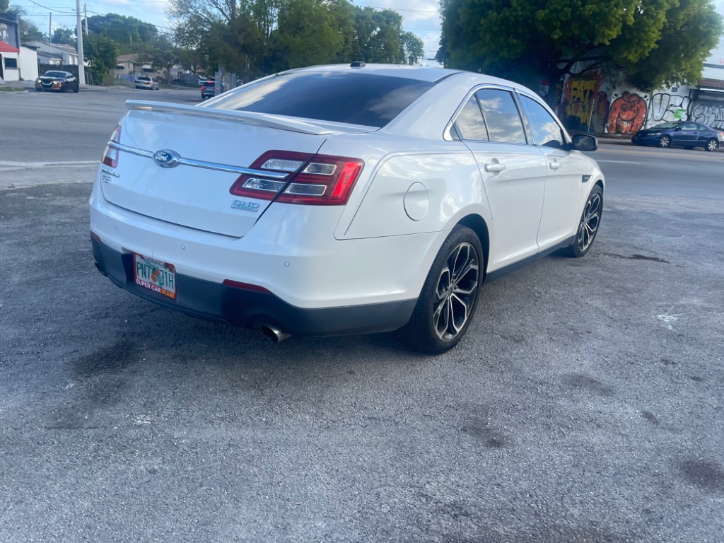 2014 Ford Taurus