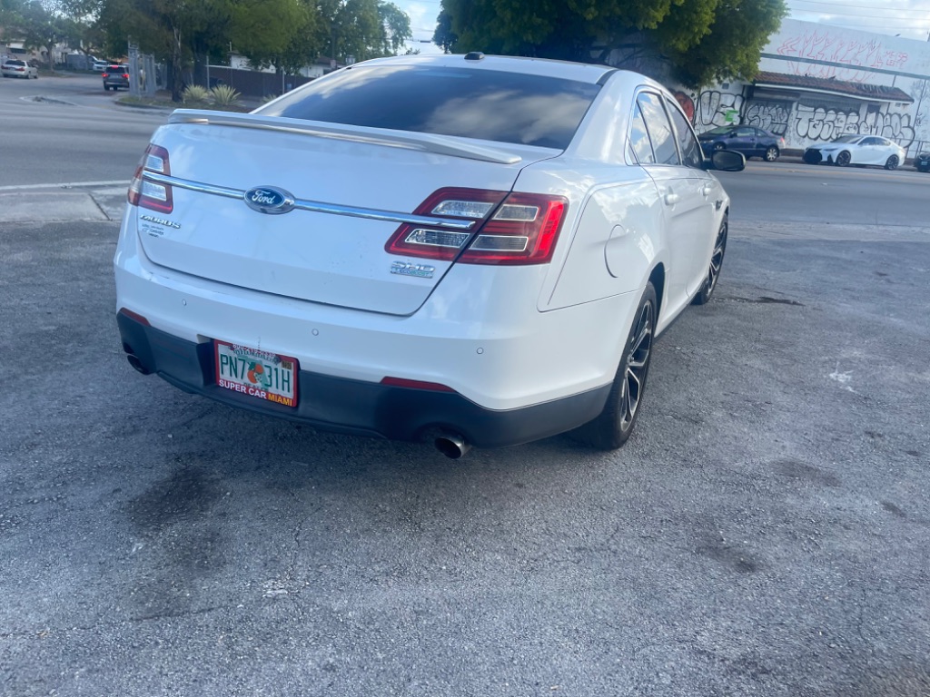 2014 Ford Taurus