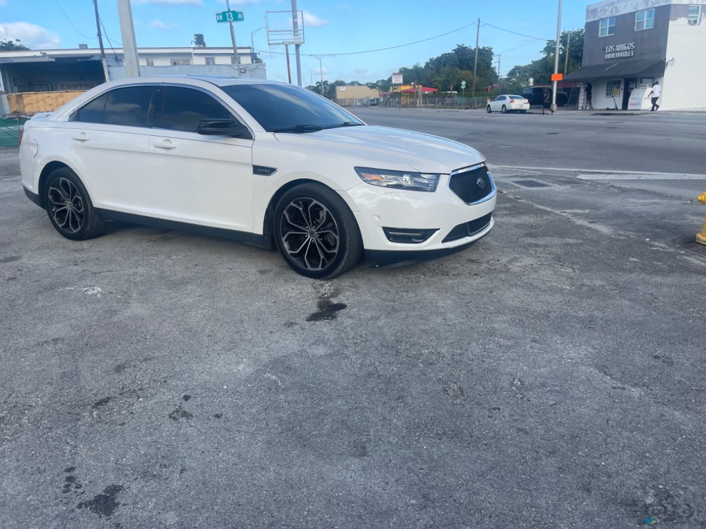 2014 Ford Taurus