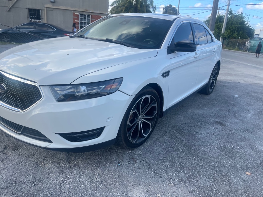 2014 Ford Taurus