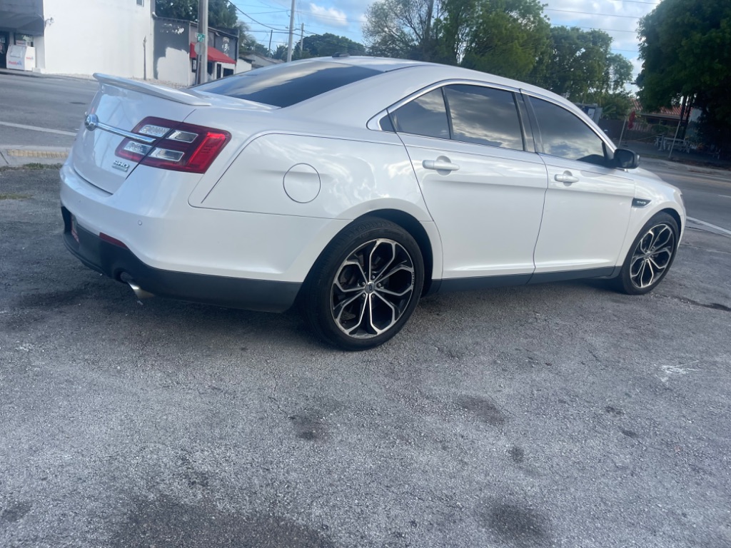 2014 Ford Taurus