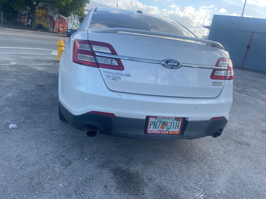 2014 Ford Taurus