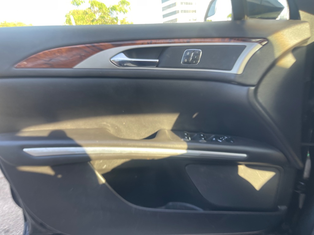 2014 Lincoln MKZ