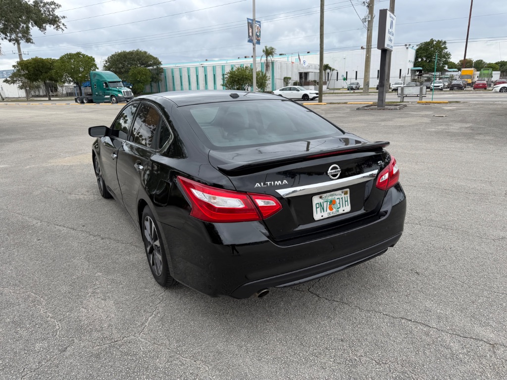 2017 Nissan Altima - $5,500