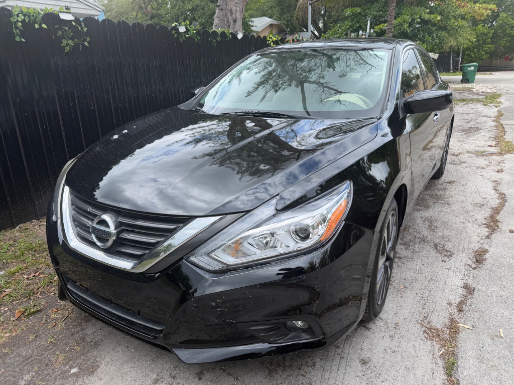 2017 Nissan Altima - $5,500