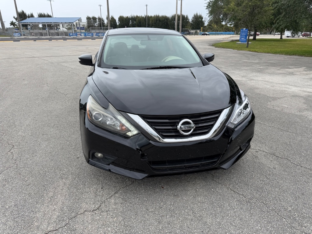 2017 Nissan Altima - $5,500