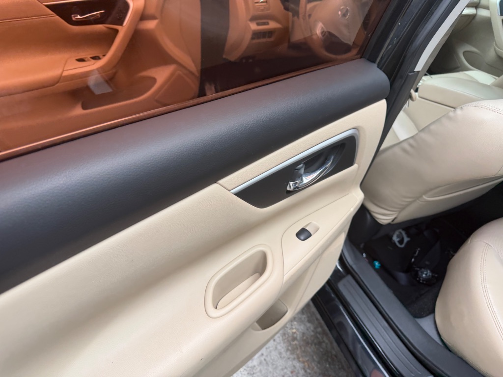 2017 Nissan Altima - $5,500