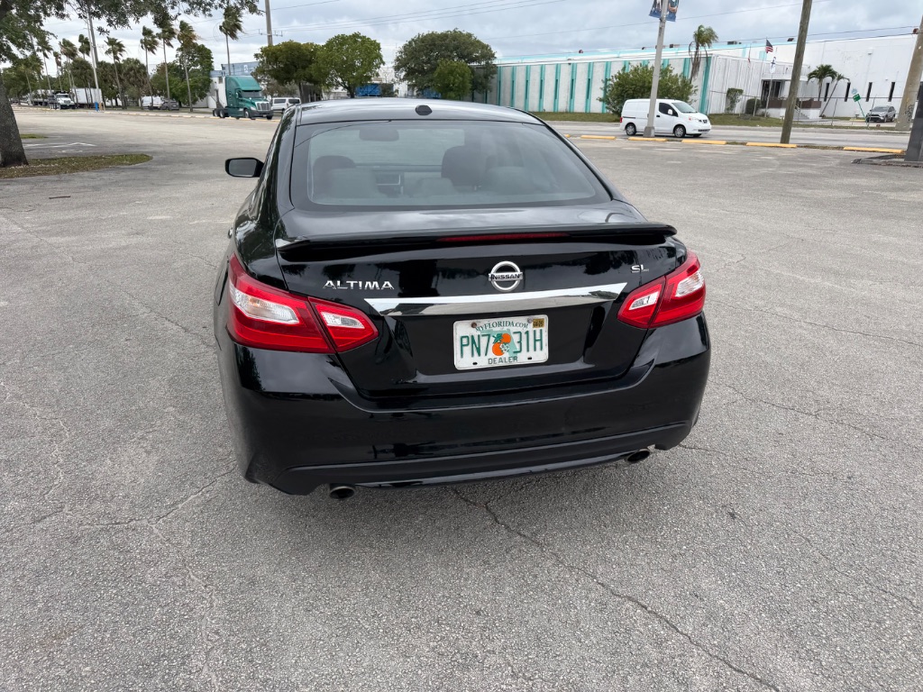 2017 Nissan Altima - $5,500