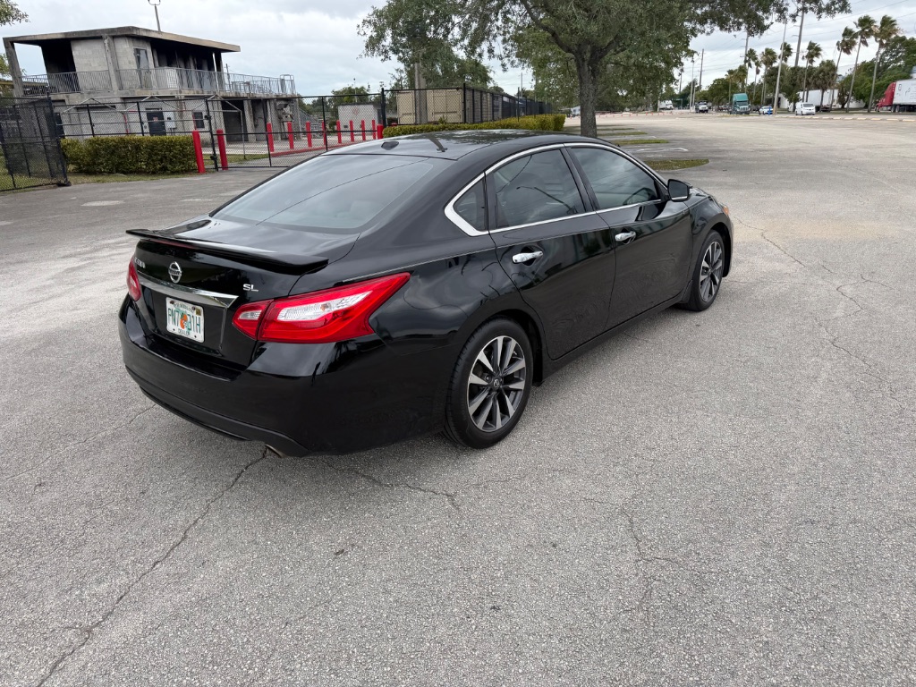 2017 Nissan Altima - $5,500