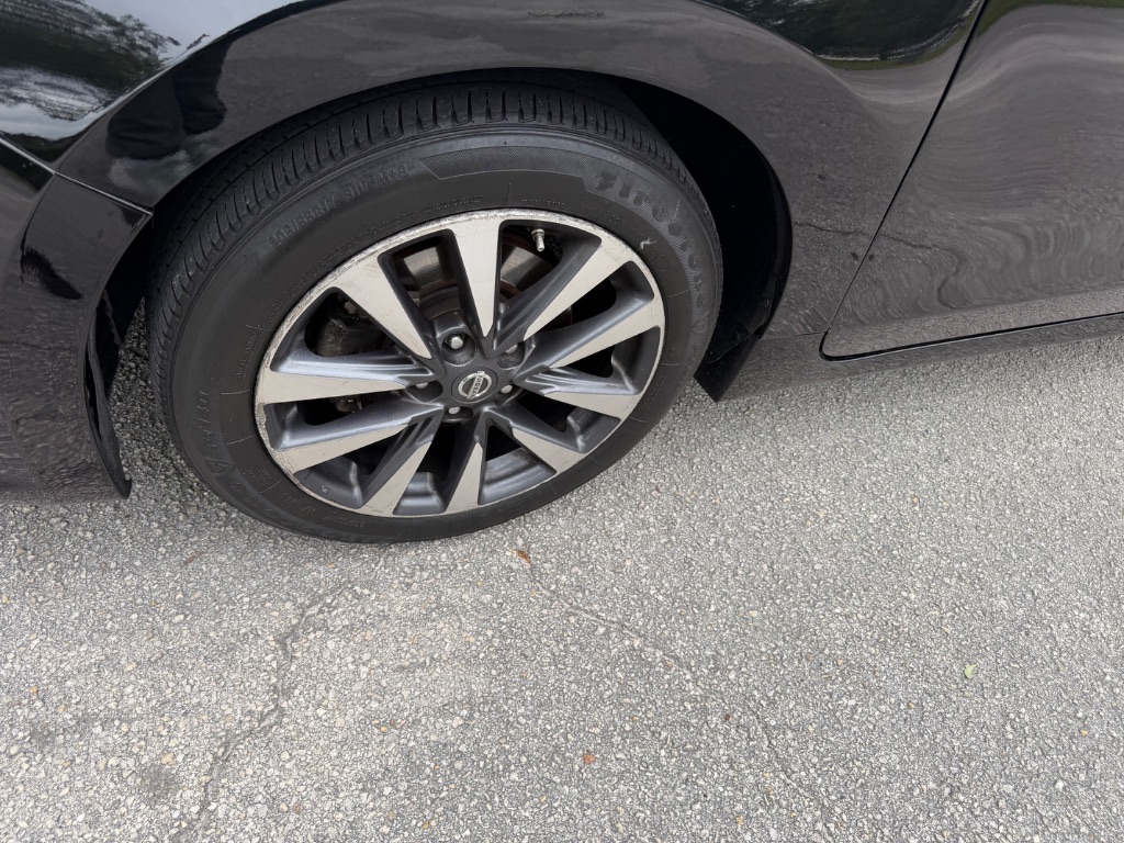 2017 Nissan Altima - $5,500