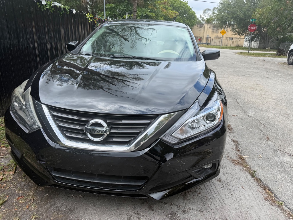 2017 Nissan Altima - $5,500