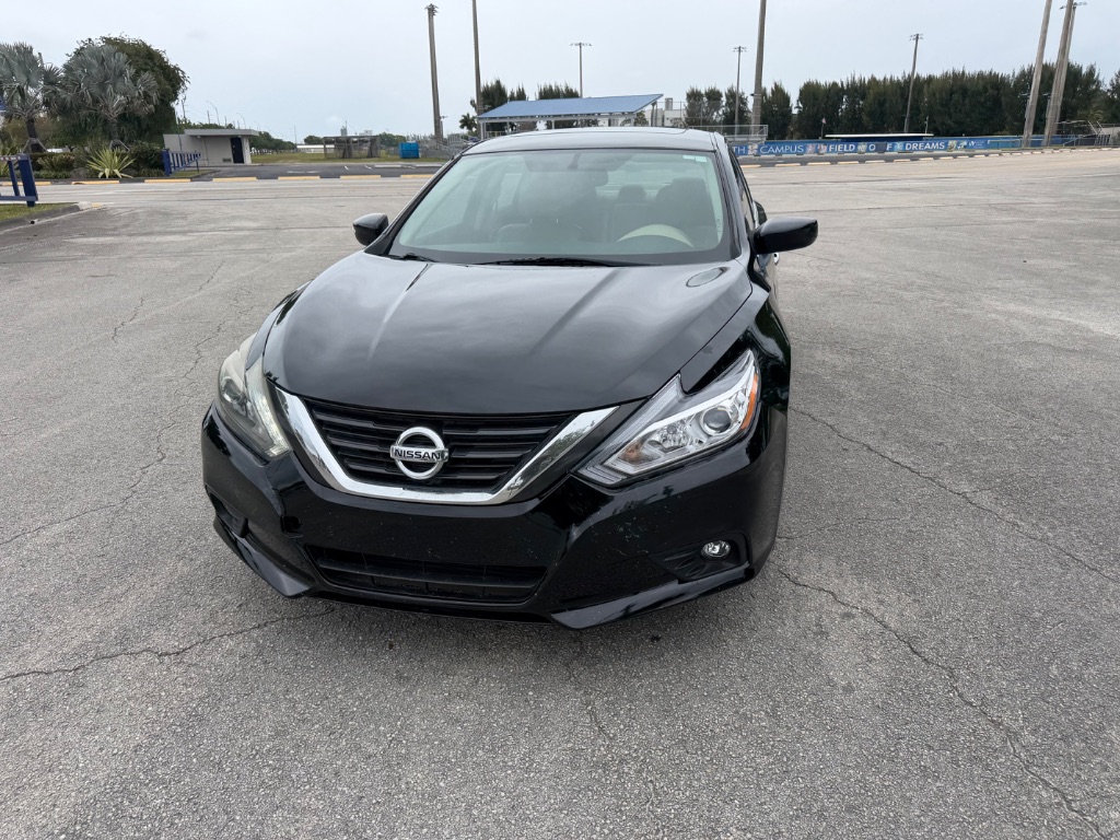 2017 Nissan Altima - $5,500