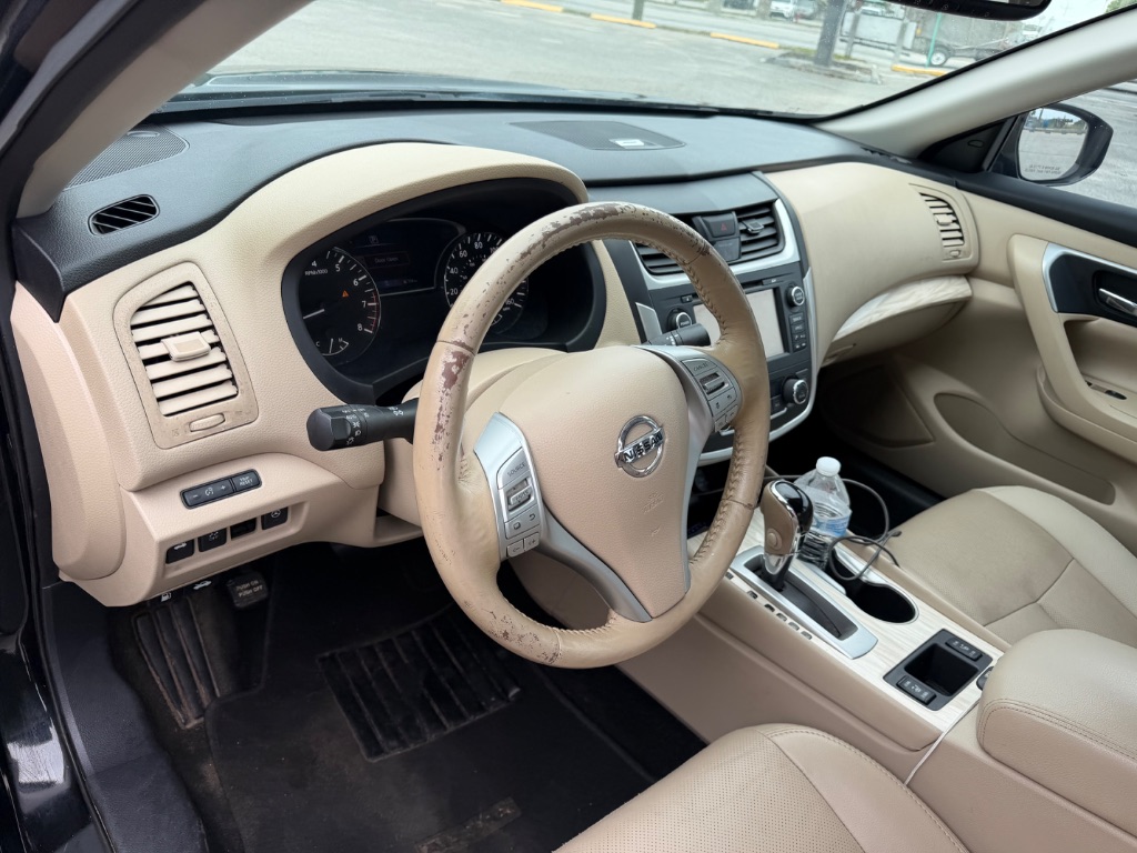 2017 Nissan Altima - $5,500