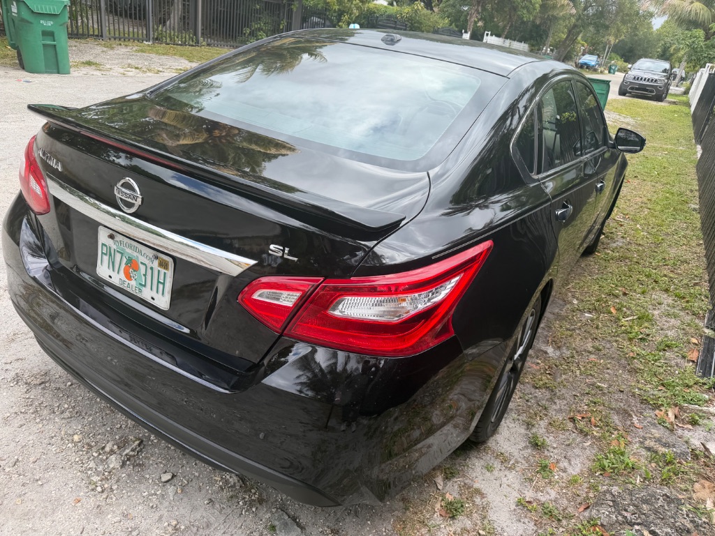 2017 Nissan Altima - $5,500