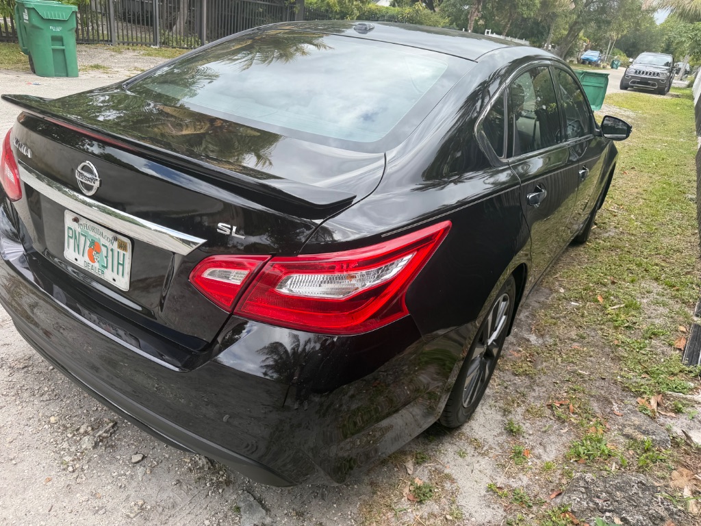 2017 Nissan Altima - $5,500