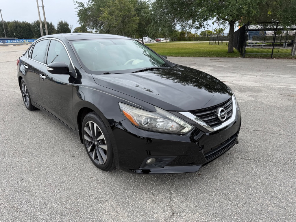 2017 Nissan Altima - $5,500