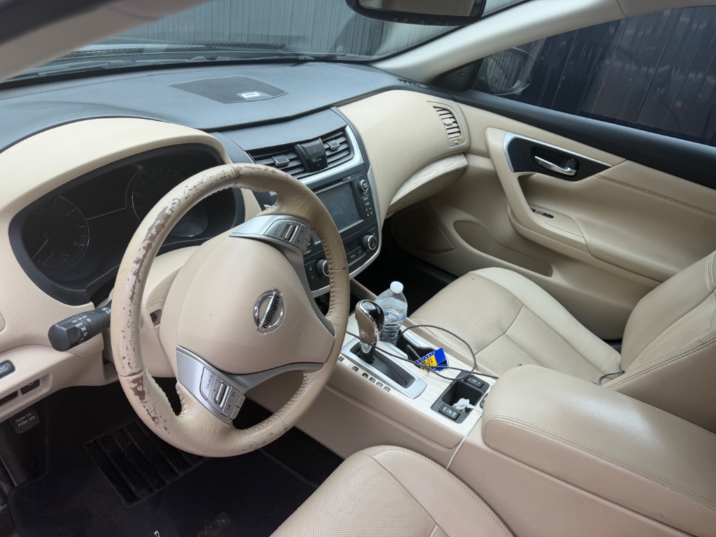 2017 Nissan Altima - $5,500