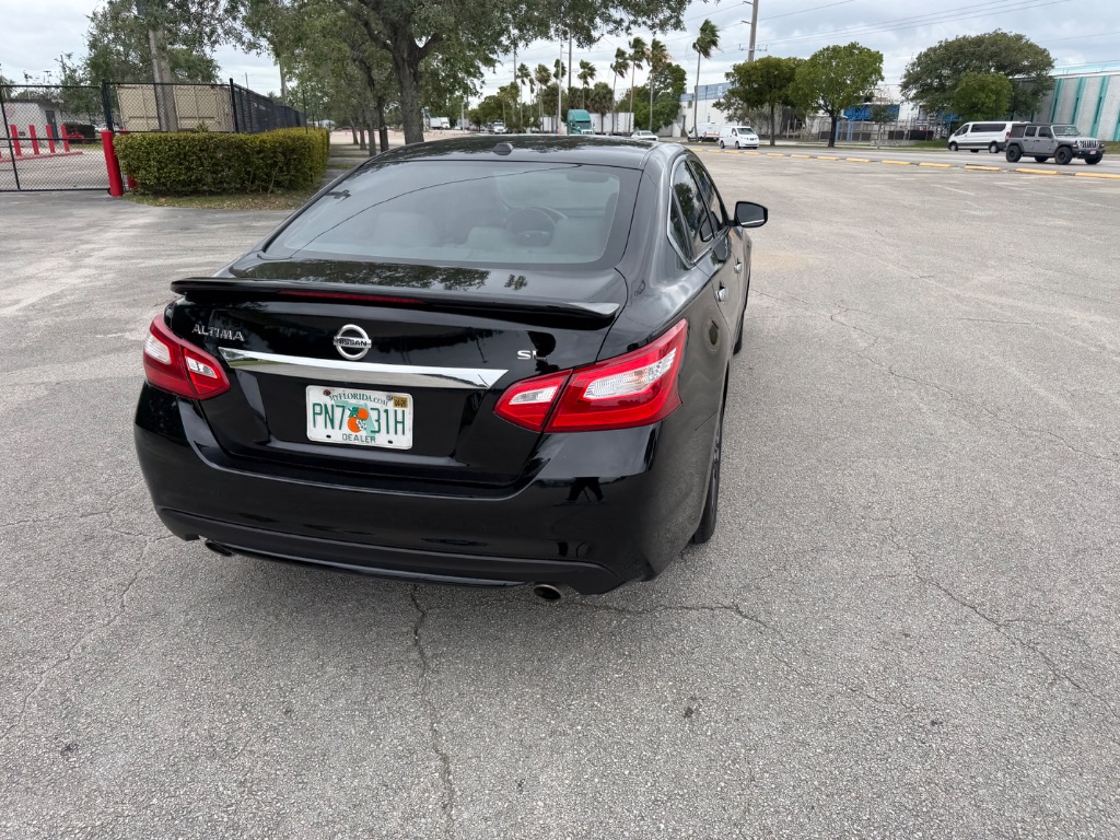 2017 Nissan Altima - $5,500