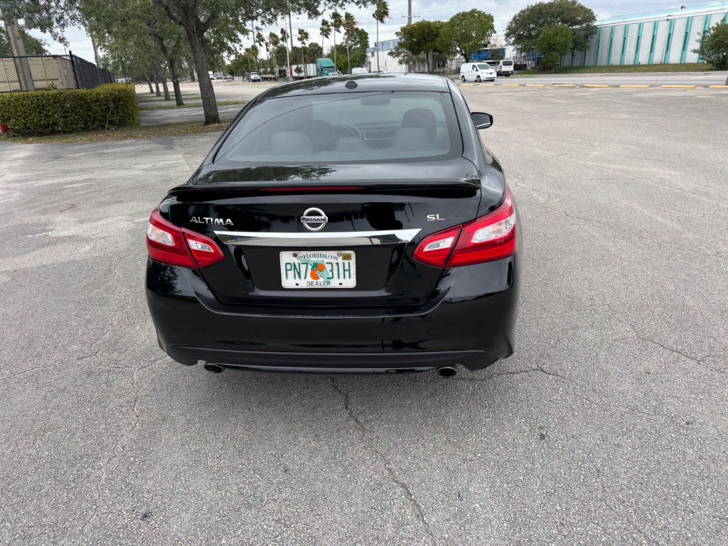2017 Nissan Altima - $5,500