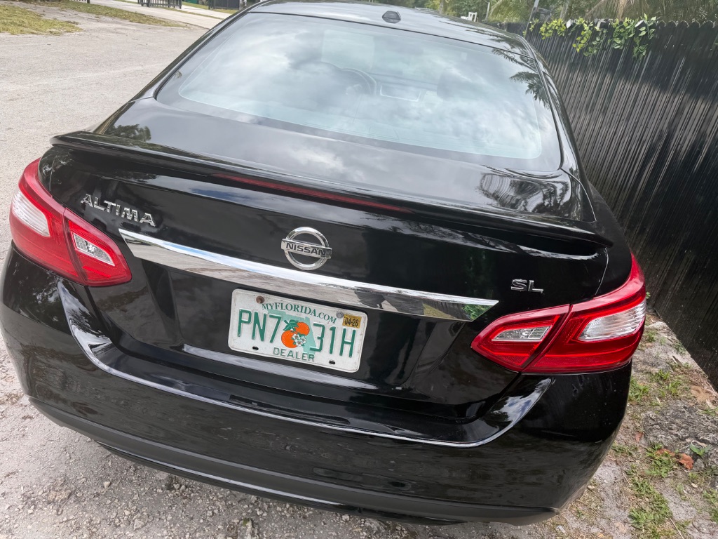 2017 Nissan Altima - $5,500