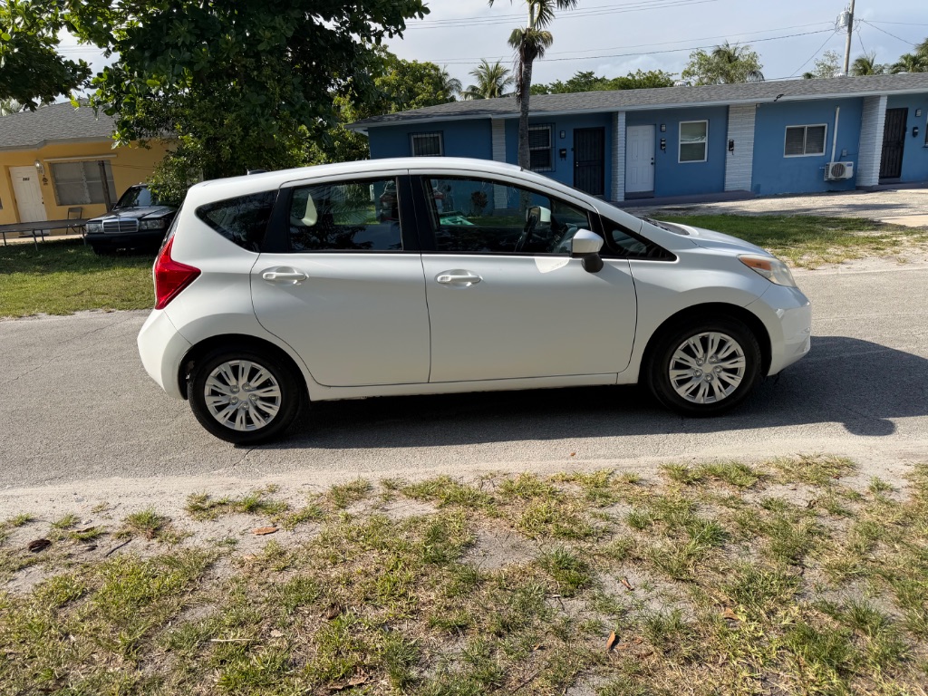 2016 Nissan Versa