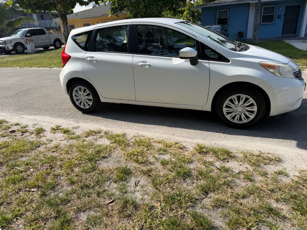2016 Nissan Versa
