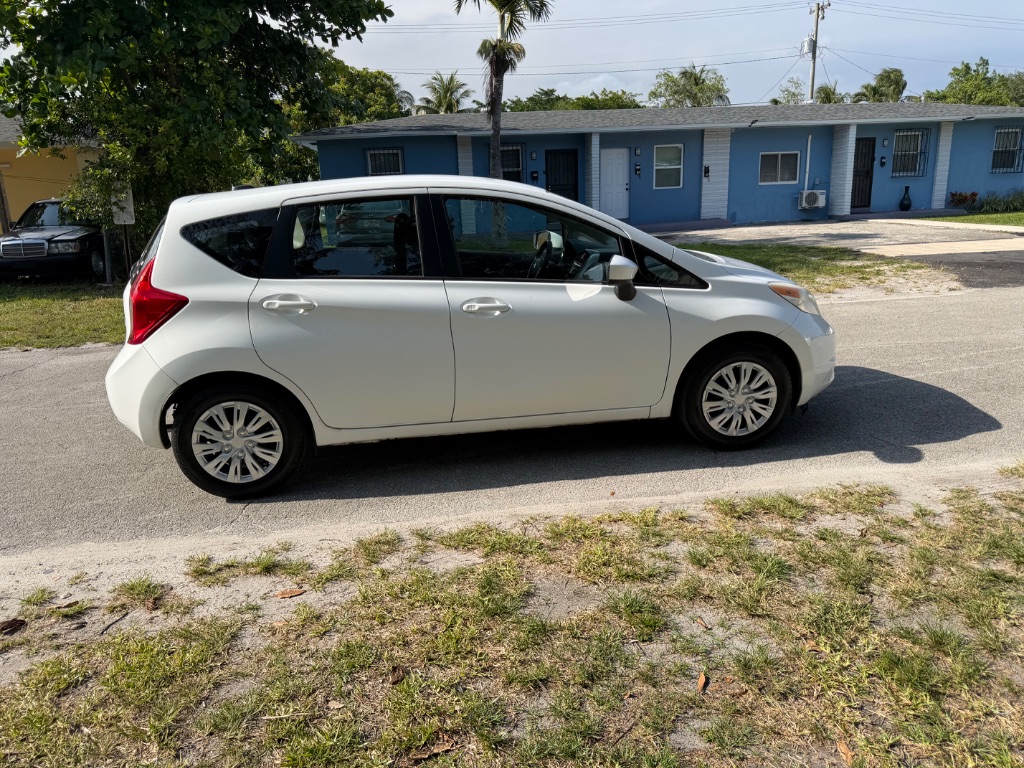 2016 Nissan Versa