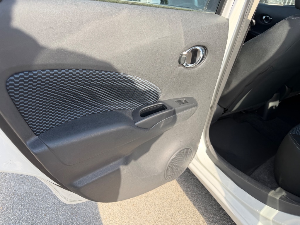 2016 Nissan Versa