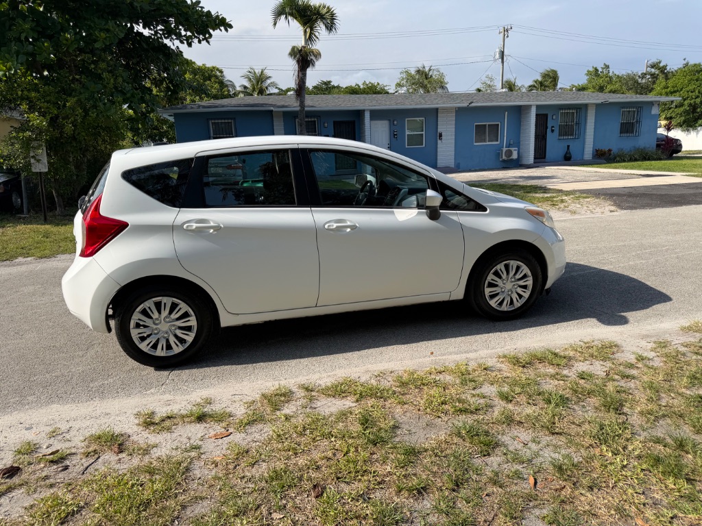 2016 Nissan Versa