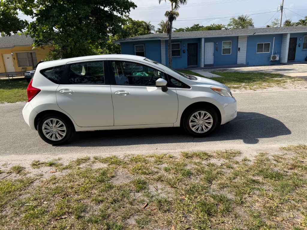 2016 Nissan Versa