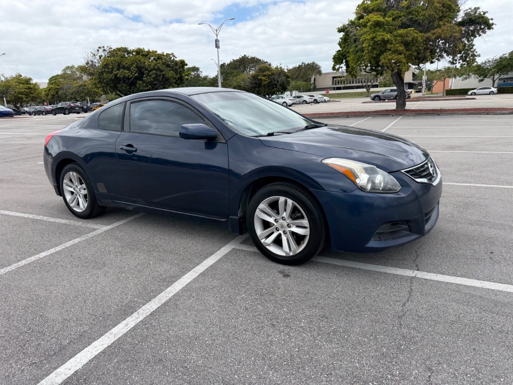 2013 Nissan Altima - $4,000