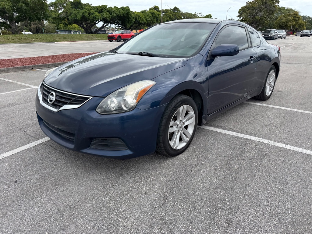 2013 Nissan Altima - $4,000