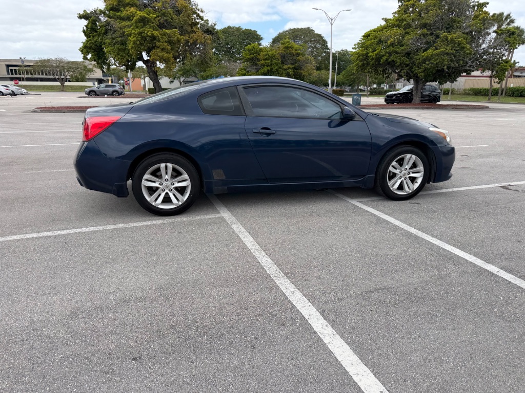 2013 Nissan Altima - $4,000