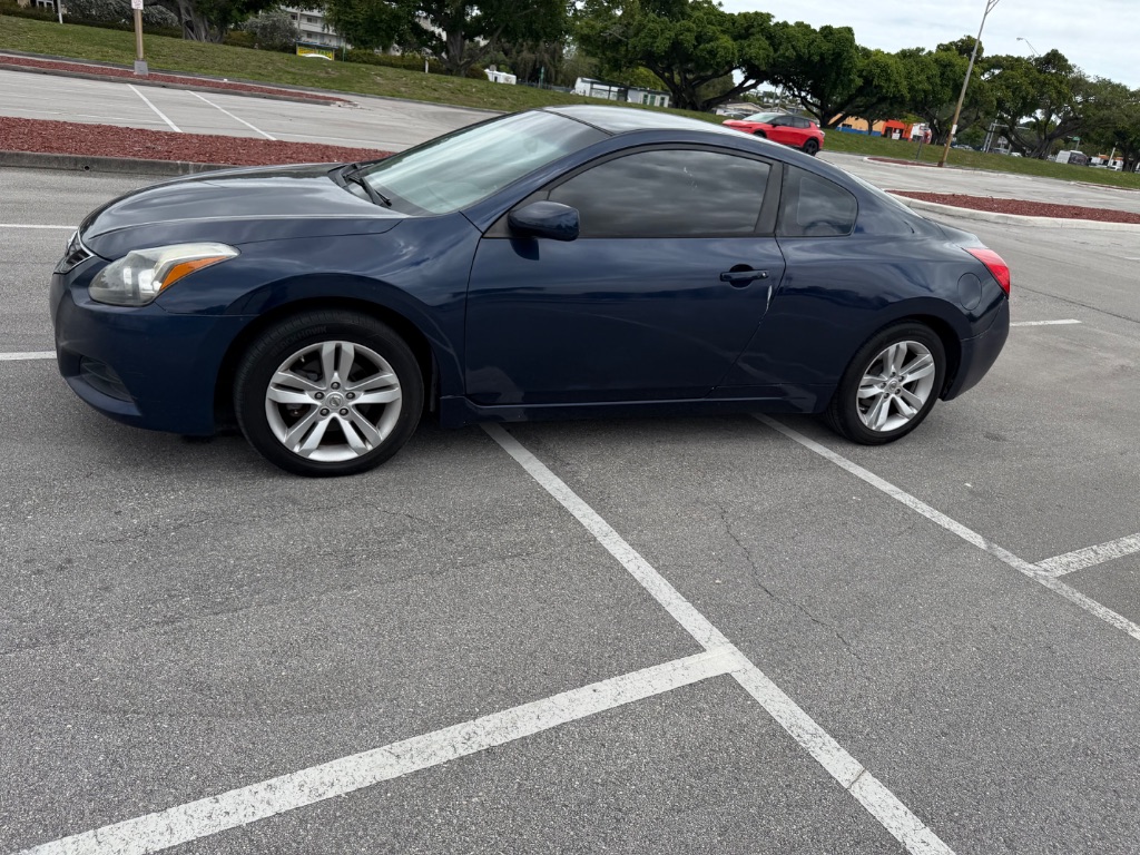 2013 Nissan Altima - $4,000