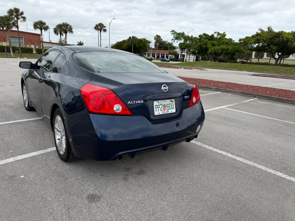 2013 Nissan Altima - $4,000