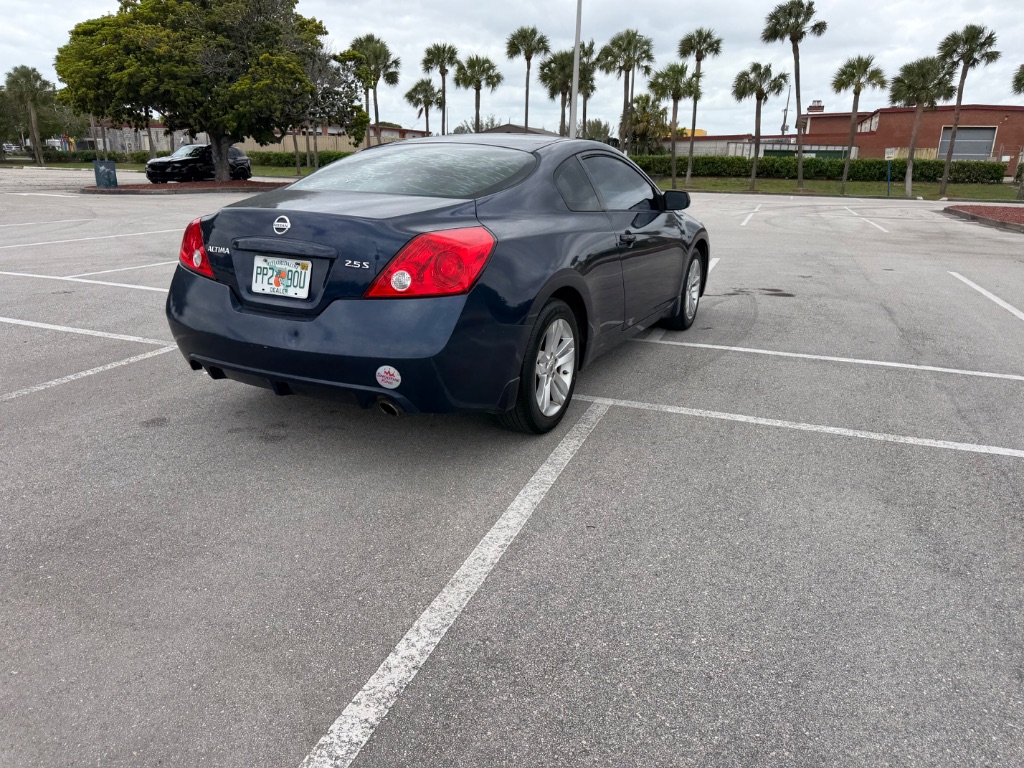 2013 Nissan Altima - $4,000